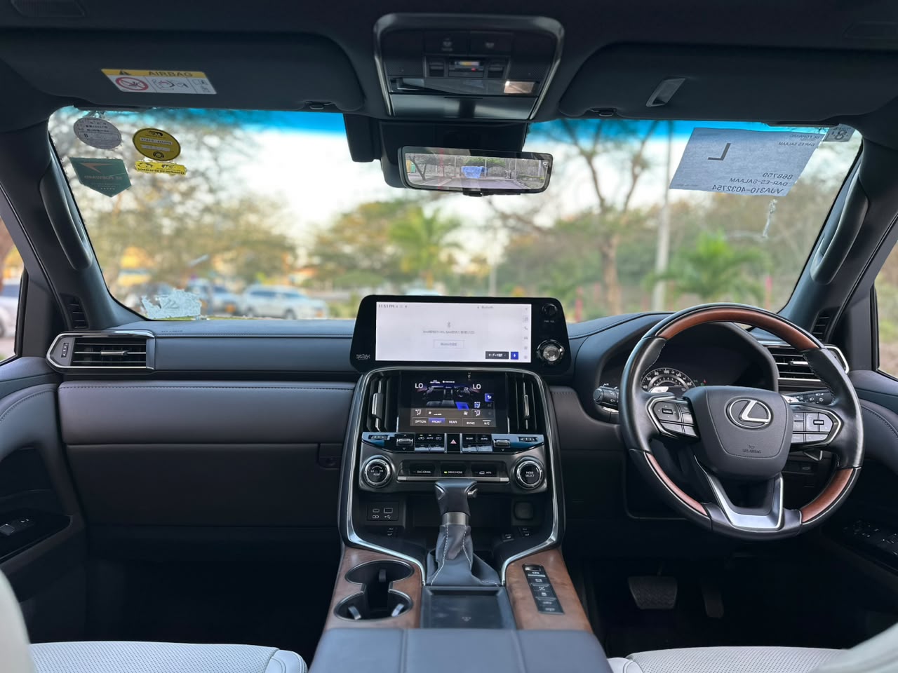 LEXUS VJ300 LX600 thumbnail 4